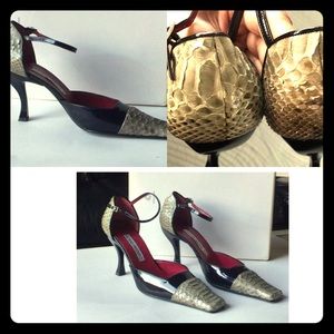NWT Navy & Python Pumps